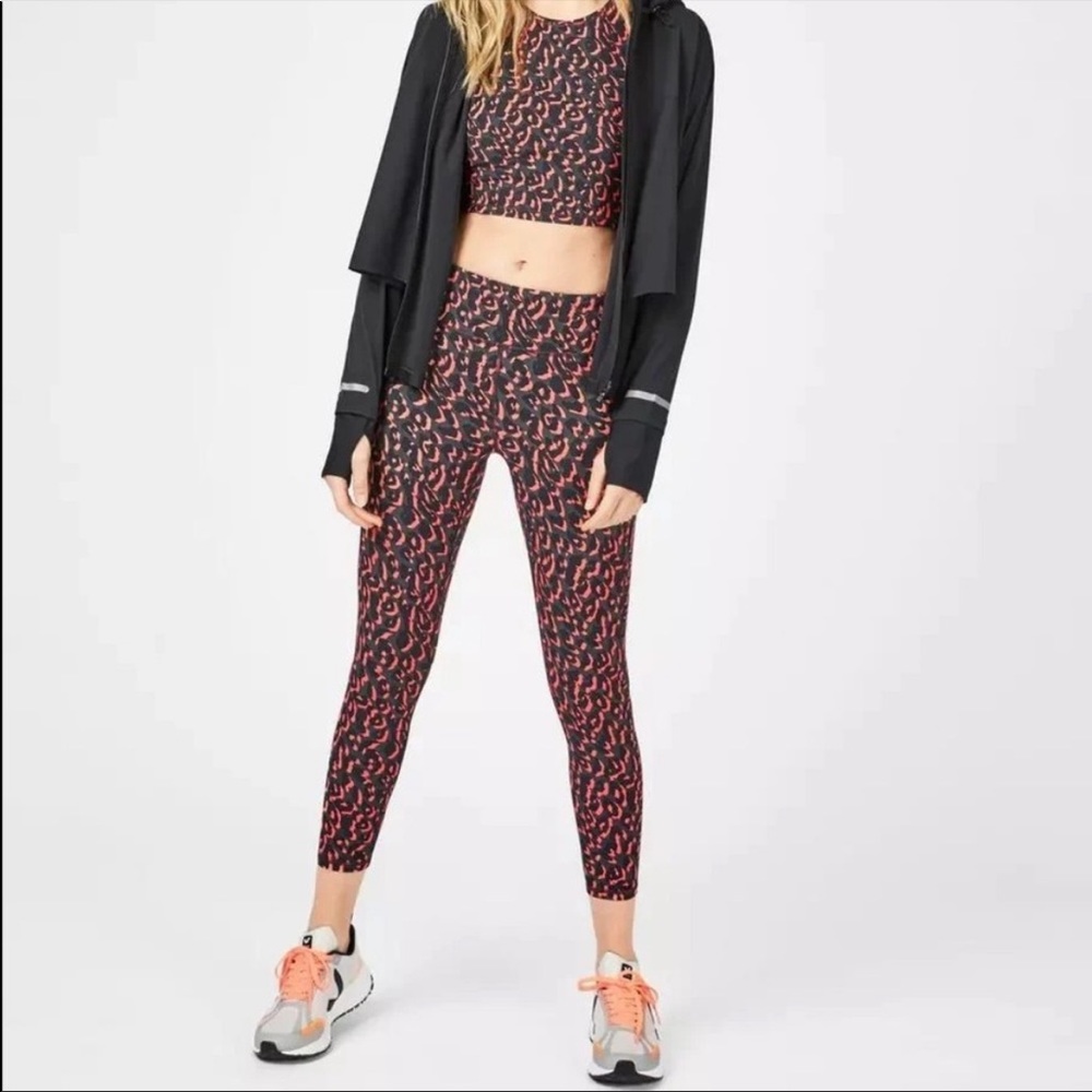 Sweaty Betty 7/8 Leggings with Pockets - Picture 4 of 12